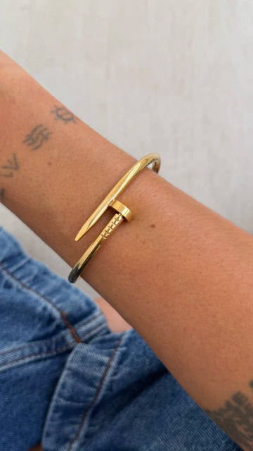 Bracelete Prego Dourado Aço Inoxidável